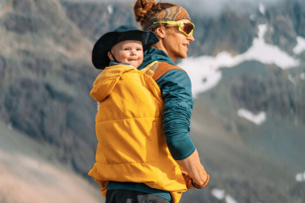 Jetzt entdecken: Tragecvoer, um dein Baby vor Sonne, Regen oder Kälte zu schützen!